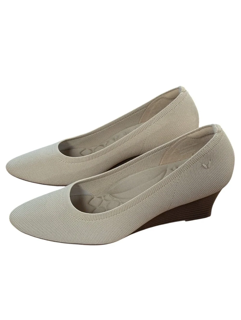 Vivaia Wedge Pro Pointed Toe Tan Size 40.5